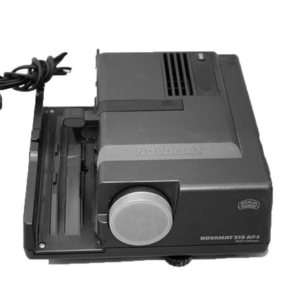 20809000400-幻灯机